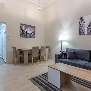  Appartement Goldcentral Akacfa-next To Mazel Tov-brilliant Location